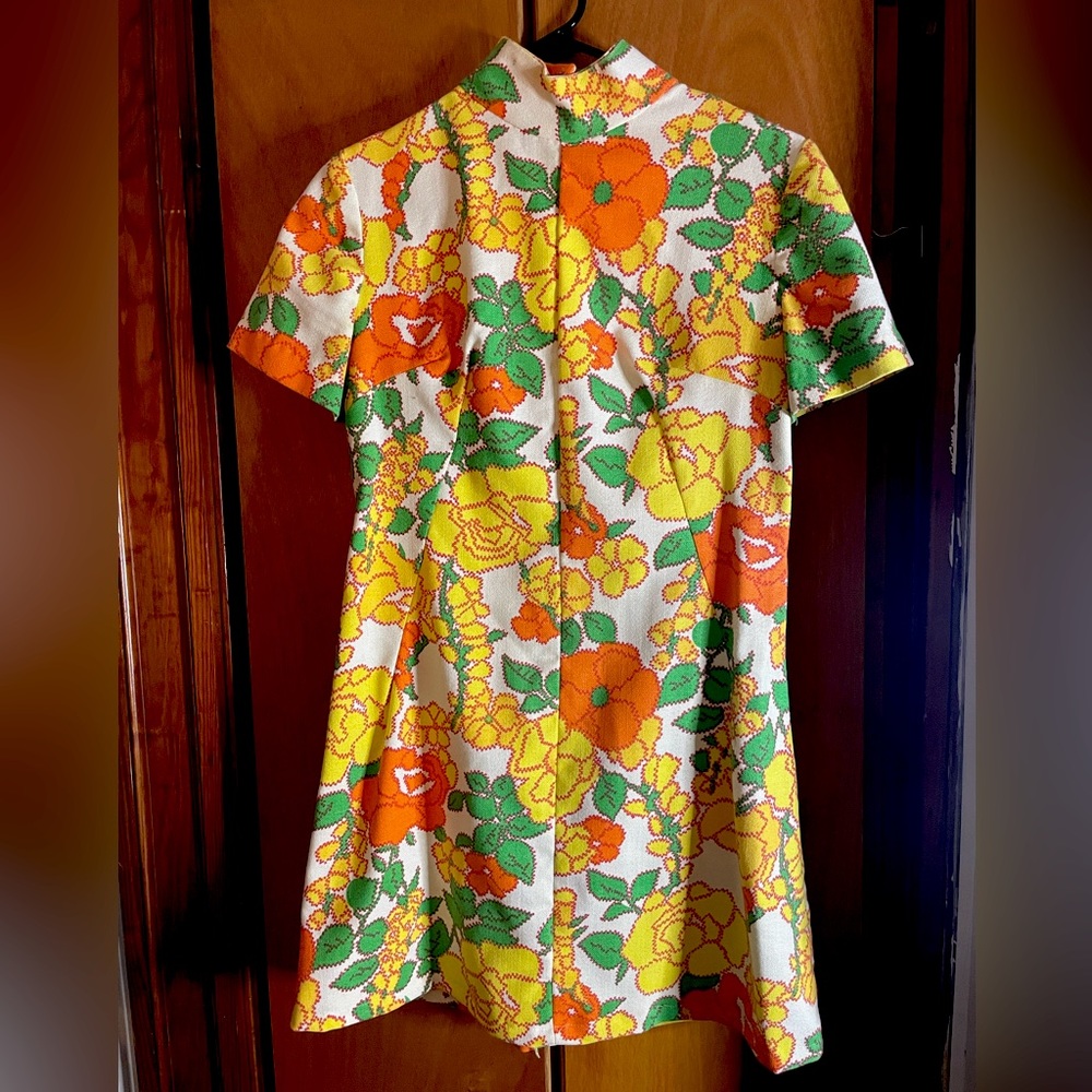 1960's Floral Mini/Mod Dress - Picture 1 of 3
